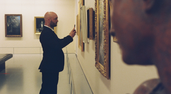 Ce que regardent les statues