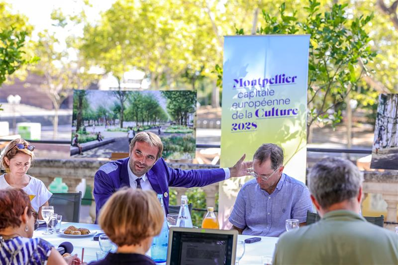 Conférence de presse du maire