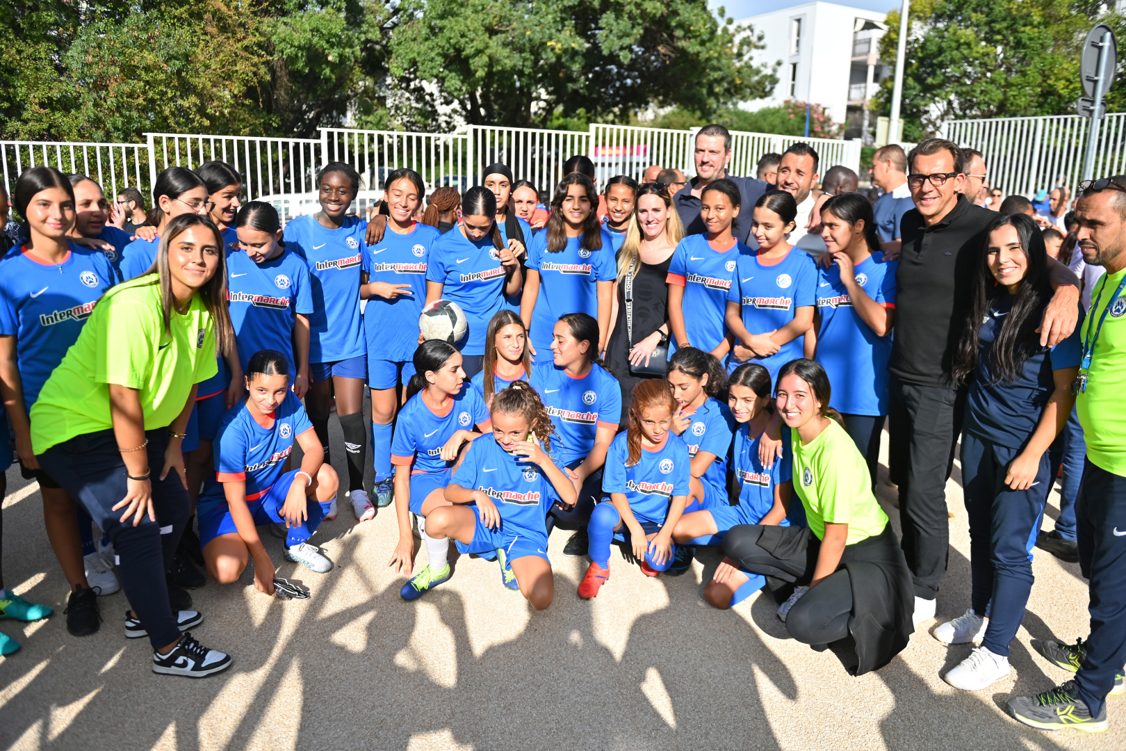 Les équipes féminines du FC Pas du Loup. 