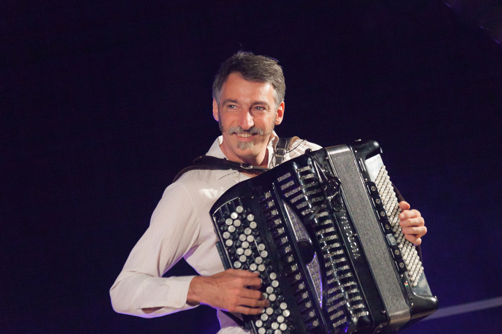 Virgile Goller et son accordéon. 