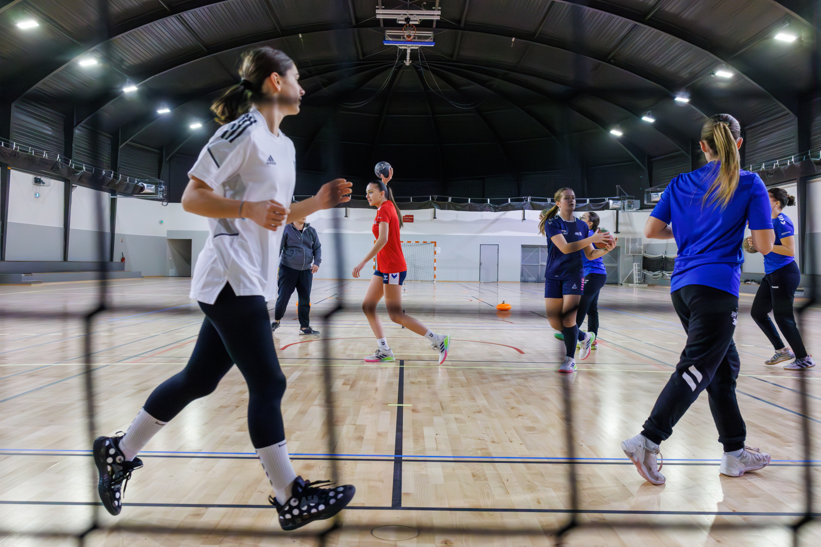 Entraînement de handball féminin au gymnase Bessière