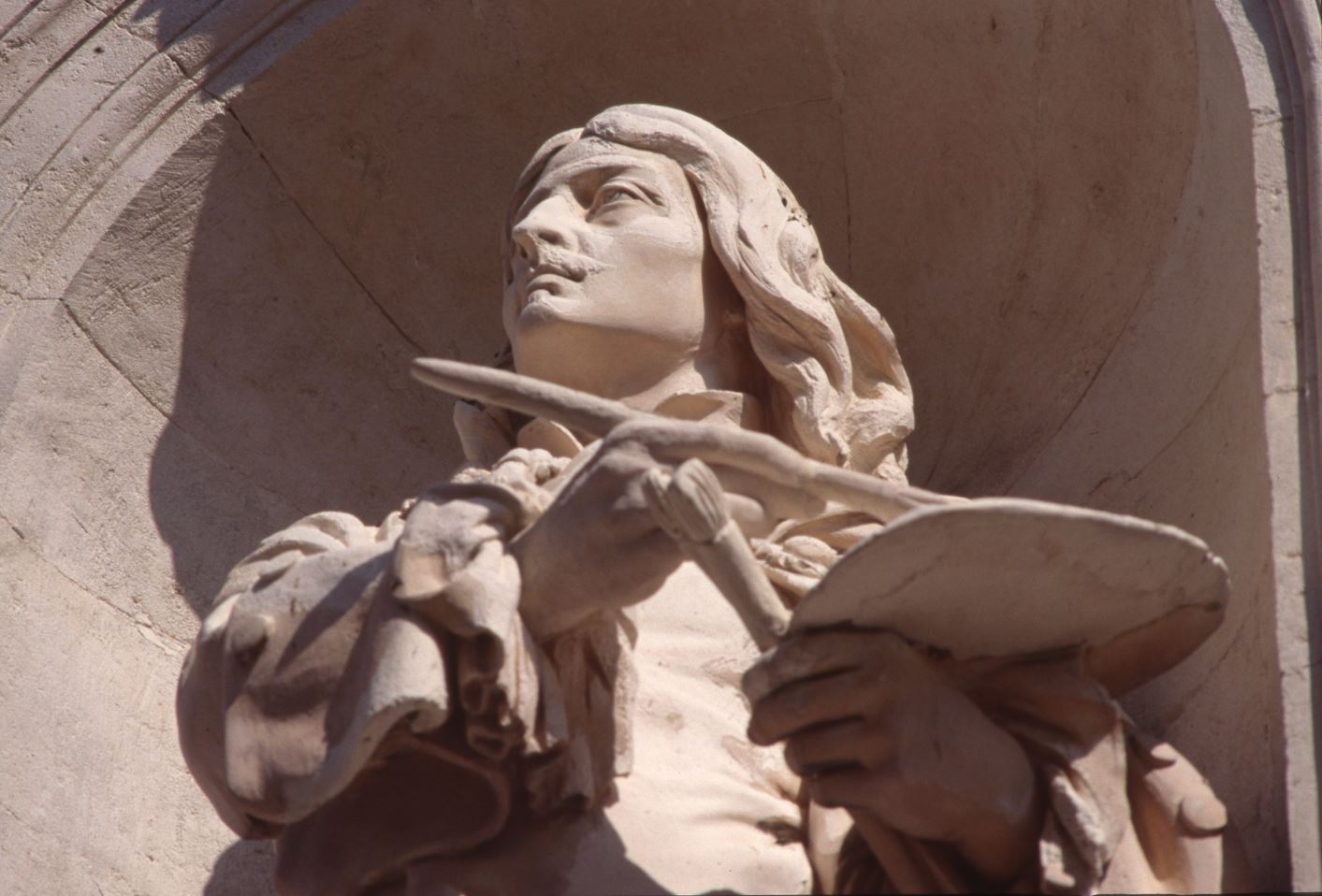 Statue de Sébastien Bourdon par Raymond Barthélémy