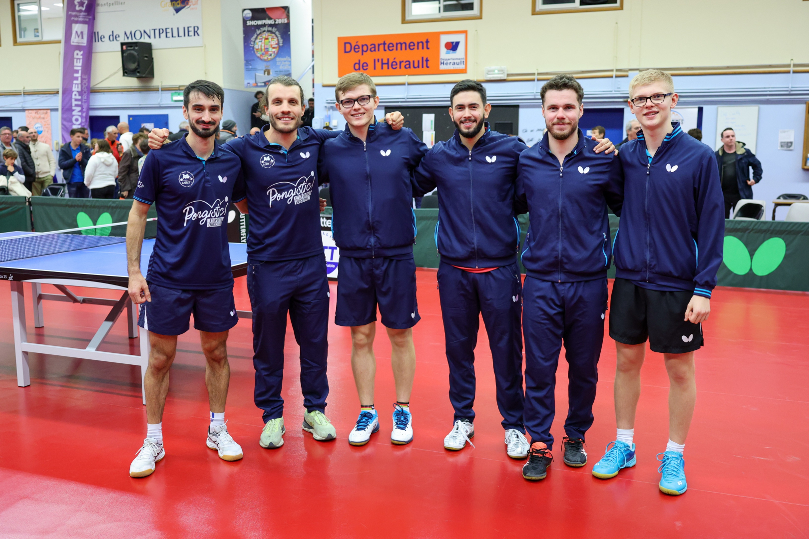 L'équipe de l'Alliance Montpellier Nîmes Tennis de table au grand complet