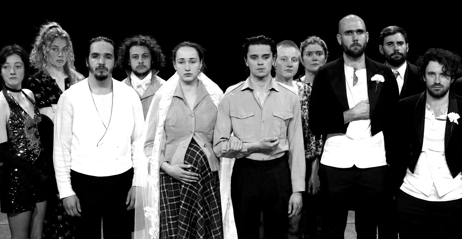 Photo de groupe du spectacle "Le malheur indifférent" mis en scène par Georges Lavaudant