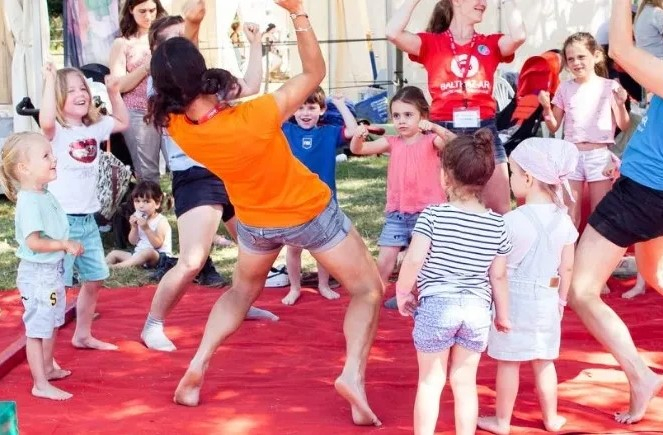 enfants à abracadabra