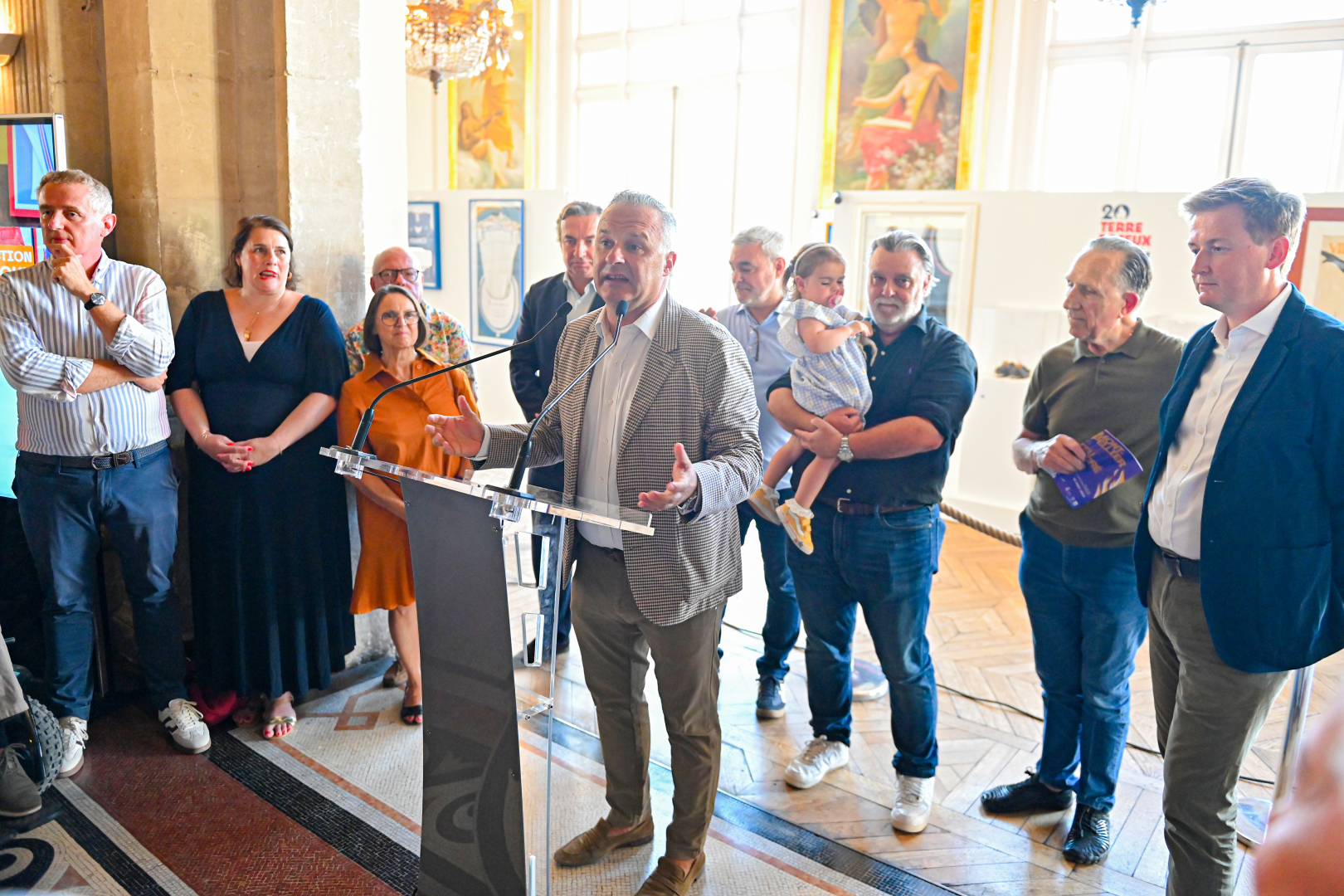 Christian Assaf, vice-président de la Métropole délégué aux Sports, rend hommage à Louis Nicollin