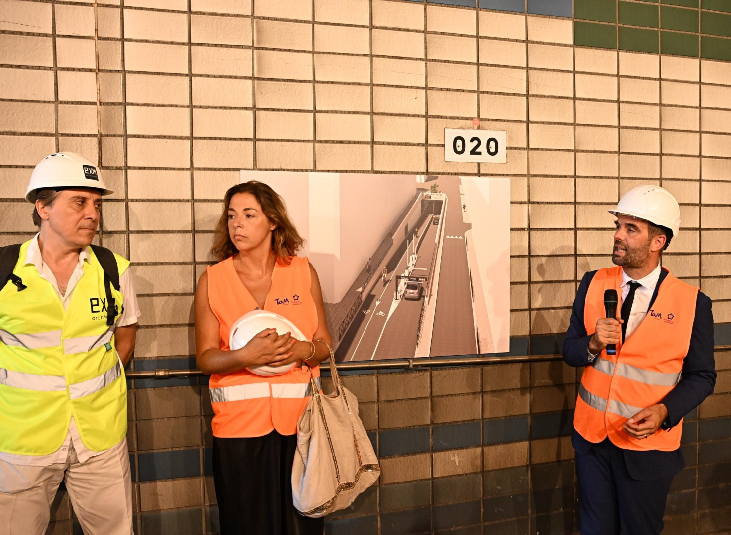 Michaêl Delafosse, Julie Frêche et l'architecte Nicolas Boudier lors de la visite de chantier du tunnel