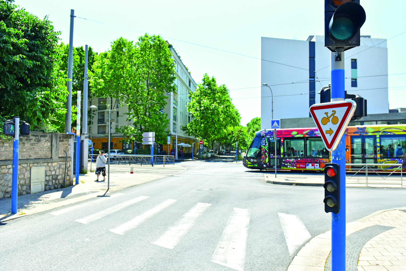 feu avec panneau 