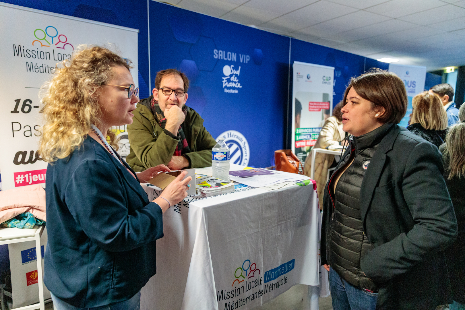 stand exposants élue discussion 