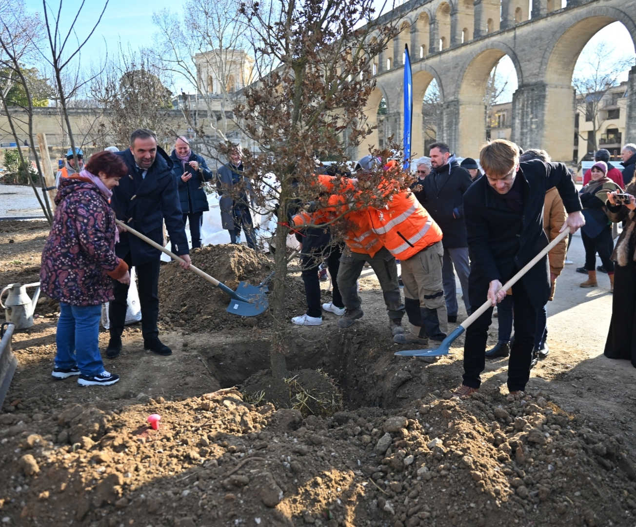 plantation chêne 30 000e arbre depuis 2020 élus associations de quartier