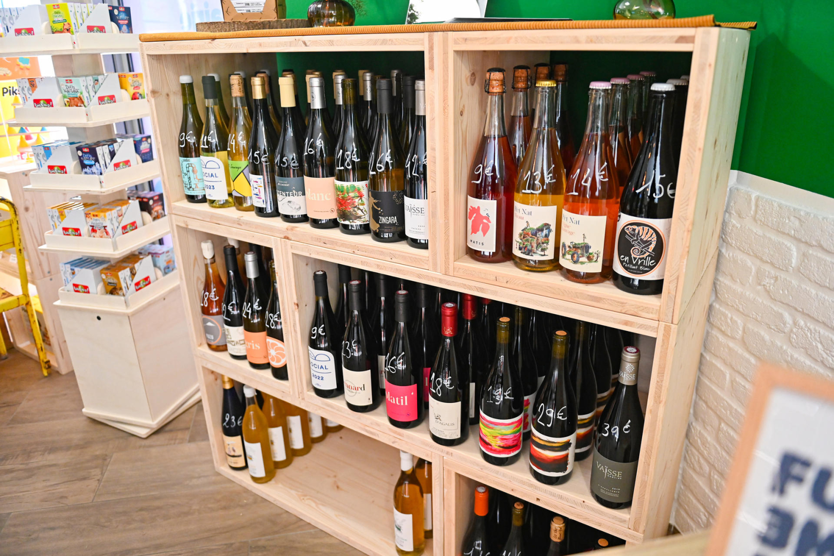 des bouteilles de vin