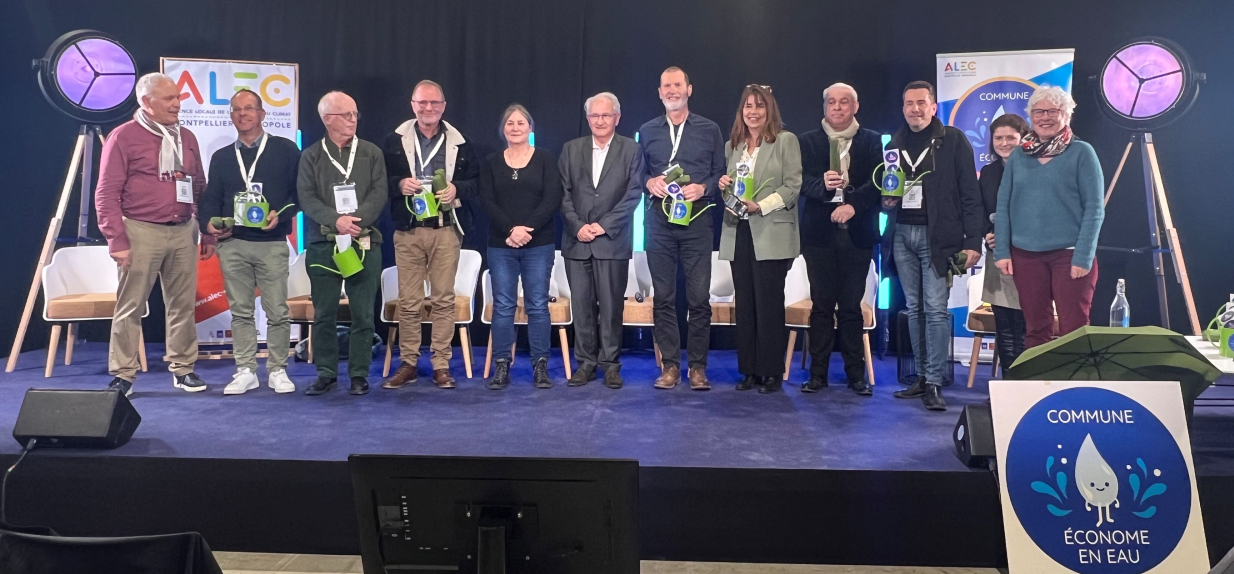 Label commune économe en eau, remise du trophée