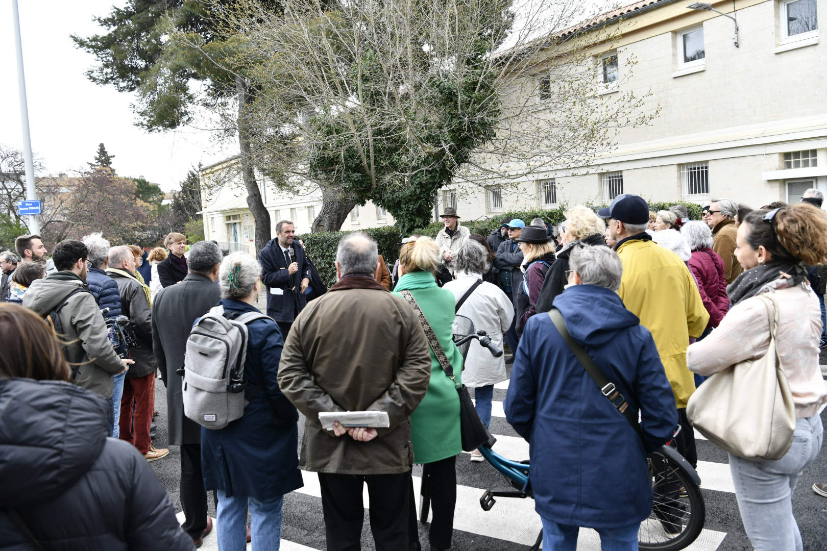 Lors de la balade urbaine, habitants et élus ont parcouru une partie du quartier, de la Maison pour tous Albert Dubout à l'Atrium de l'université Paul-Valéry