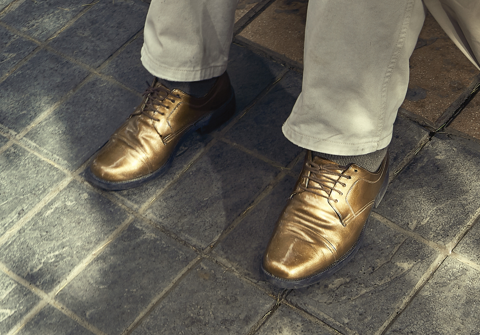 Photographie de Federico Estol sur les cireurs de chaussures boliviens 