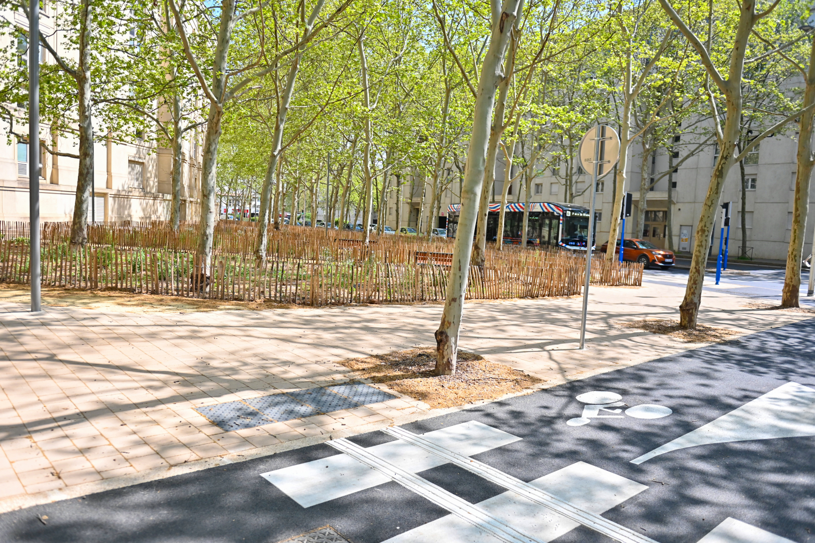 Nouvelle place Li Jieren