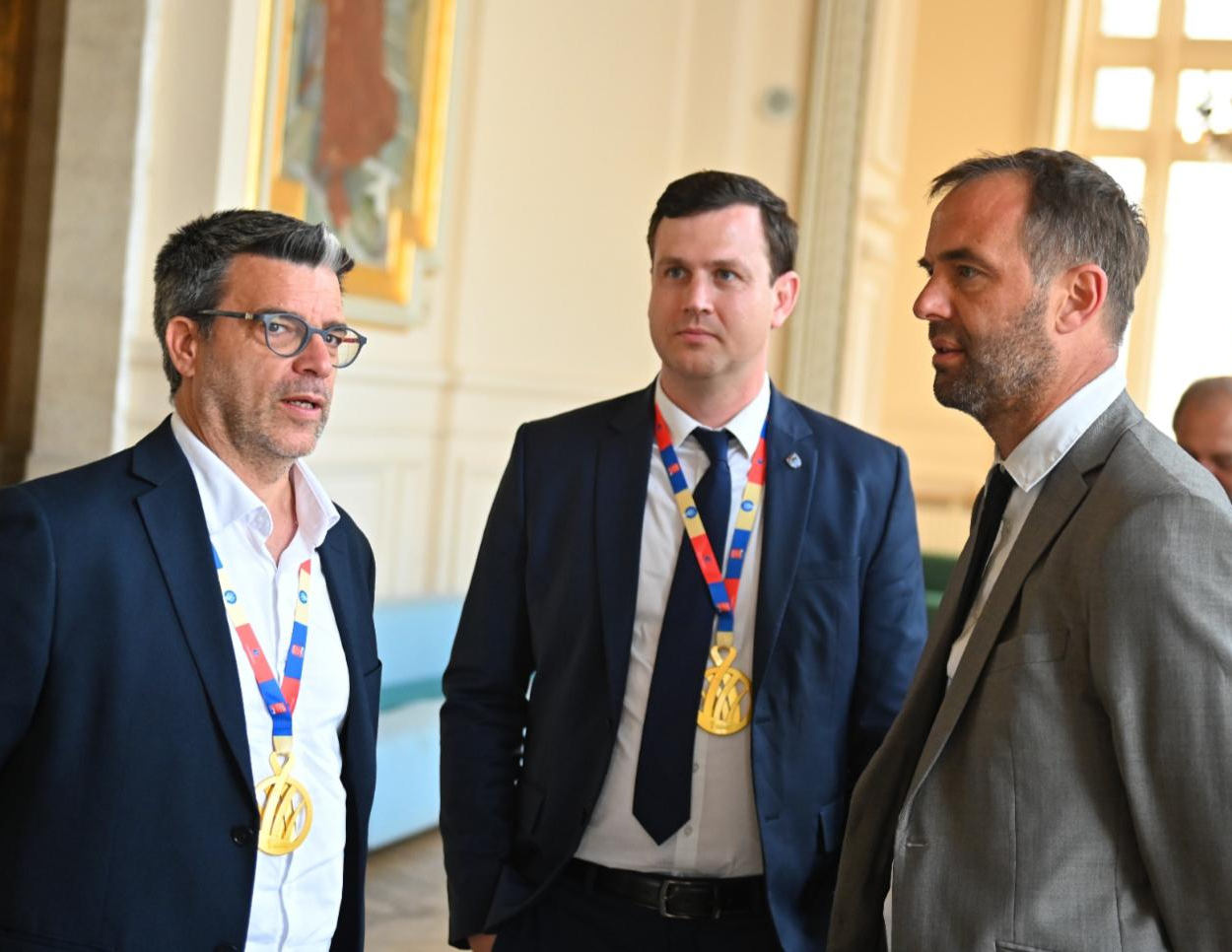 Erick Mathé, entraîneur du MHB arrivé en début de saison, Michaël Delafosse et Julien Deljarry le président du club depuis 2019