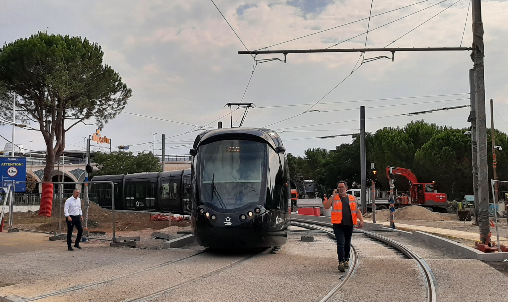 Une deuxième ramesparticipait aux essais