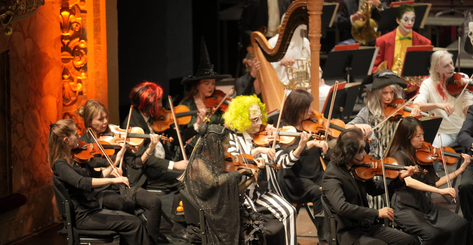 les musiciens déguisés 