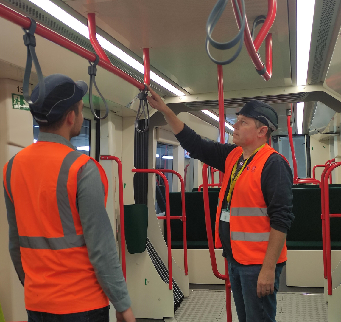 Vérification de chaque rame livrée par CAF