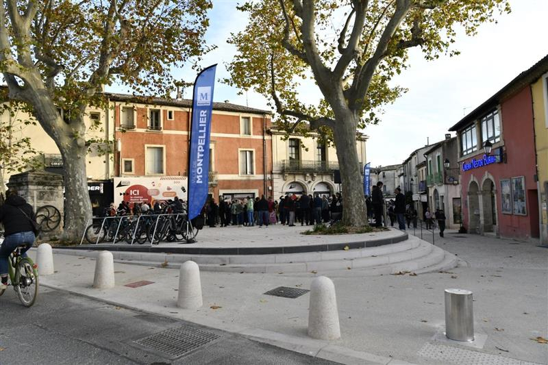 Vue générale de la place Renaudel