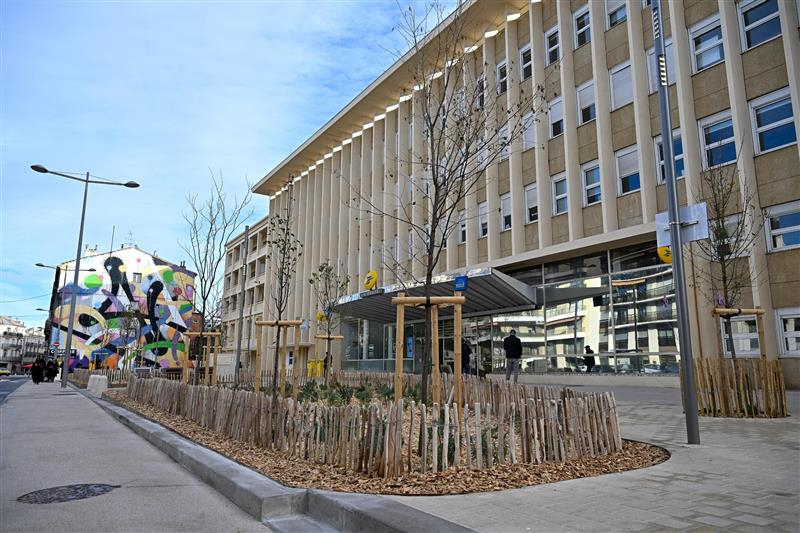 Place Rondelet nouvellement aménagée