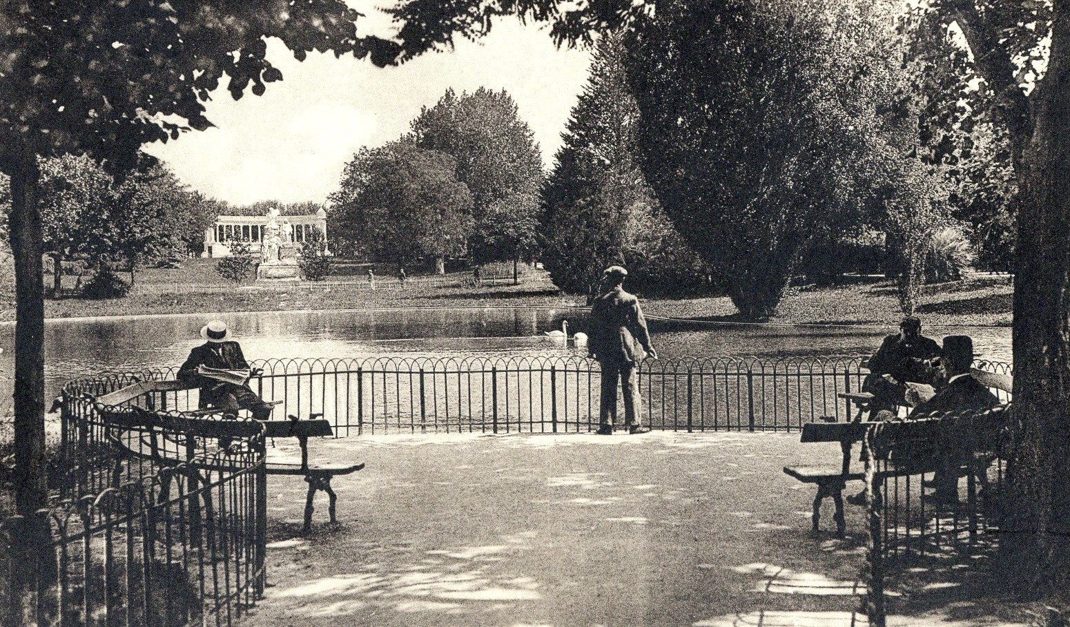 Emplacement ancien du Monument aux Morts