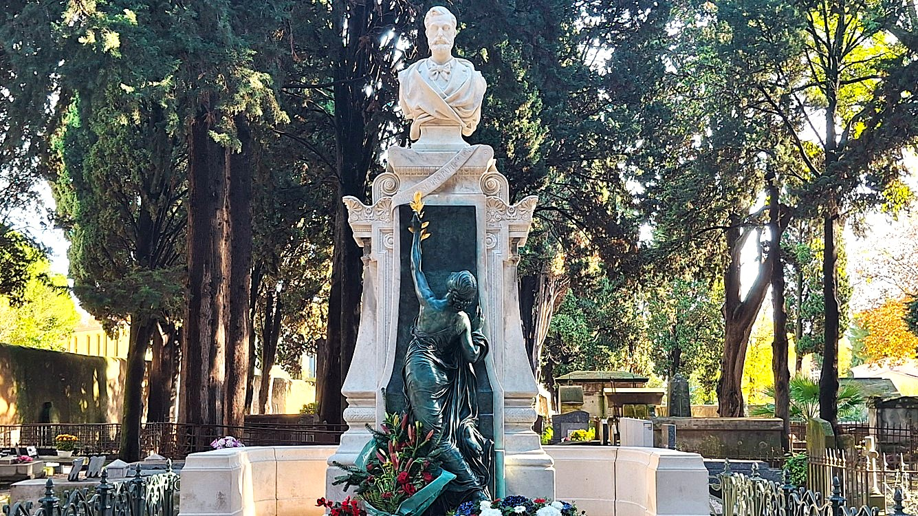 Le tombeau de Frédéric Bazille au cimetière protestant