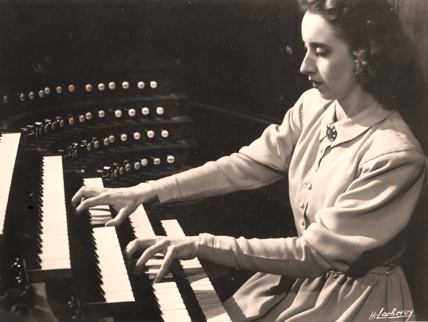 Jeanne Demessieux à l'orgue
