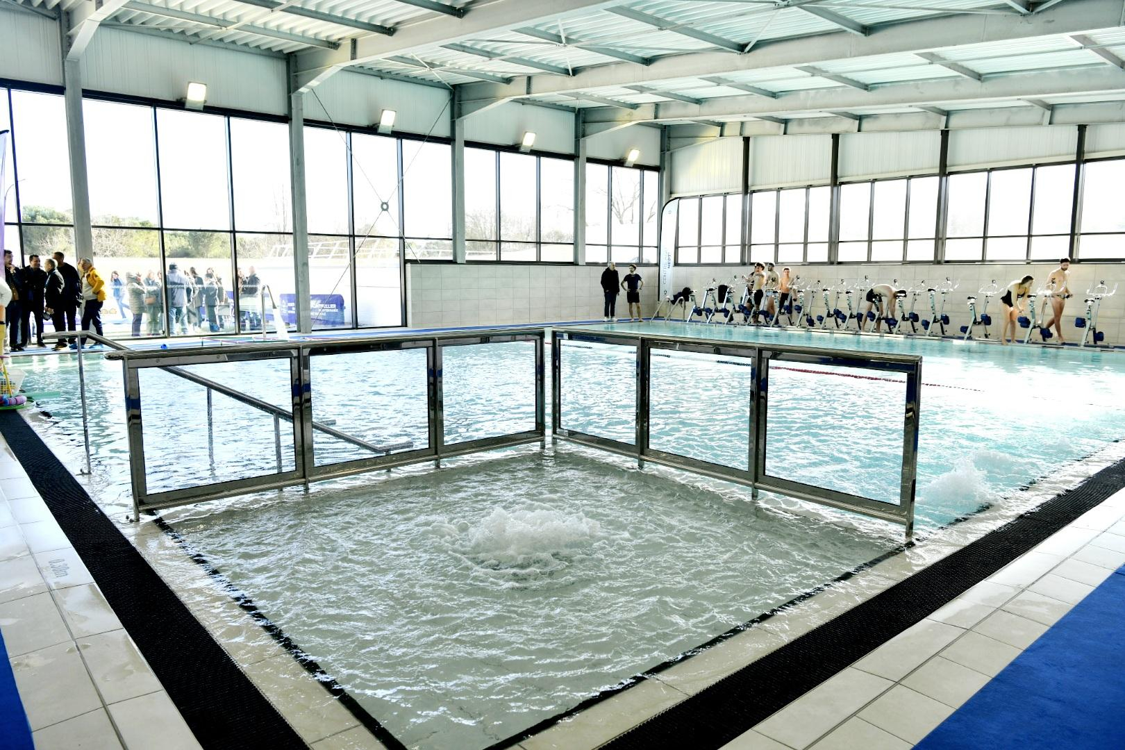 pataugeoire sécurisée bain à remous bassin 15 mètres sur 15 fenêtres équipements divers