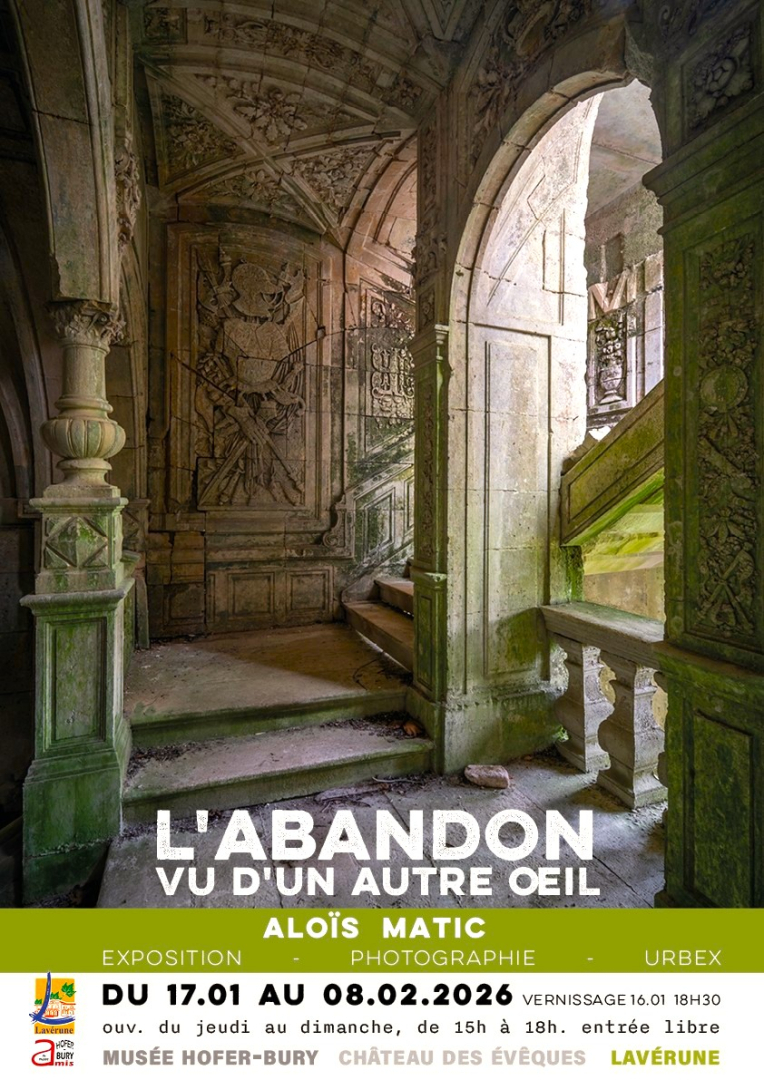 Affiche exposition Alois Matic, vue intérieure d'une grande demeure abandonnée