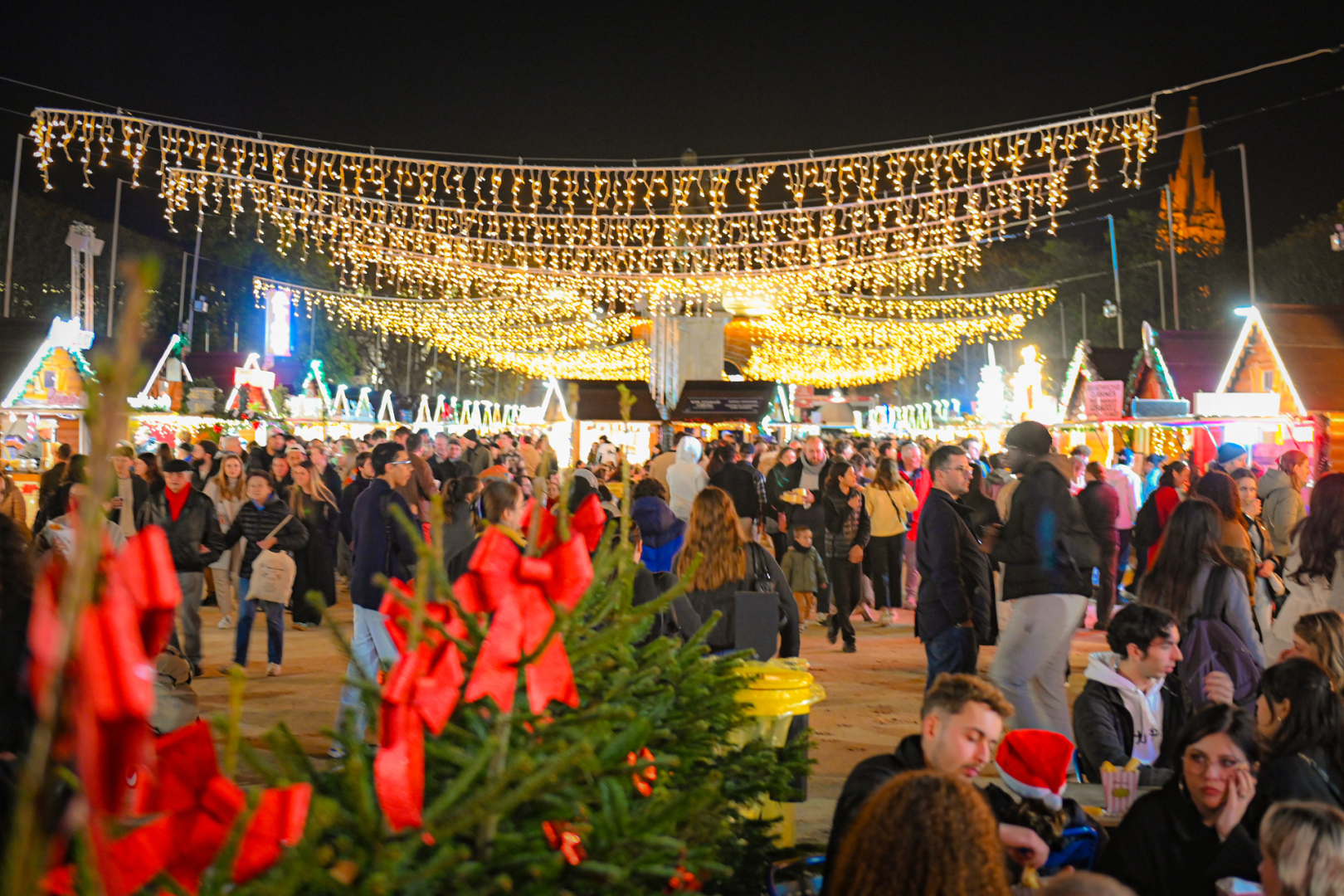 vue du marché de Noël la nuit