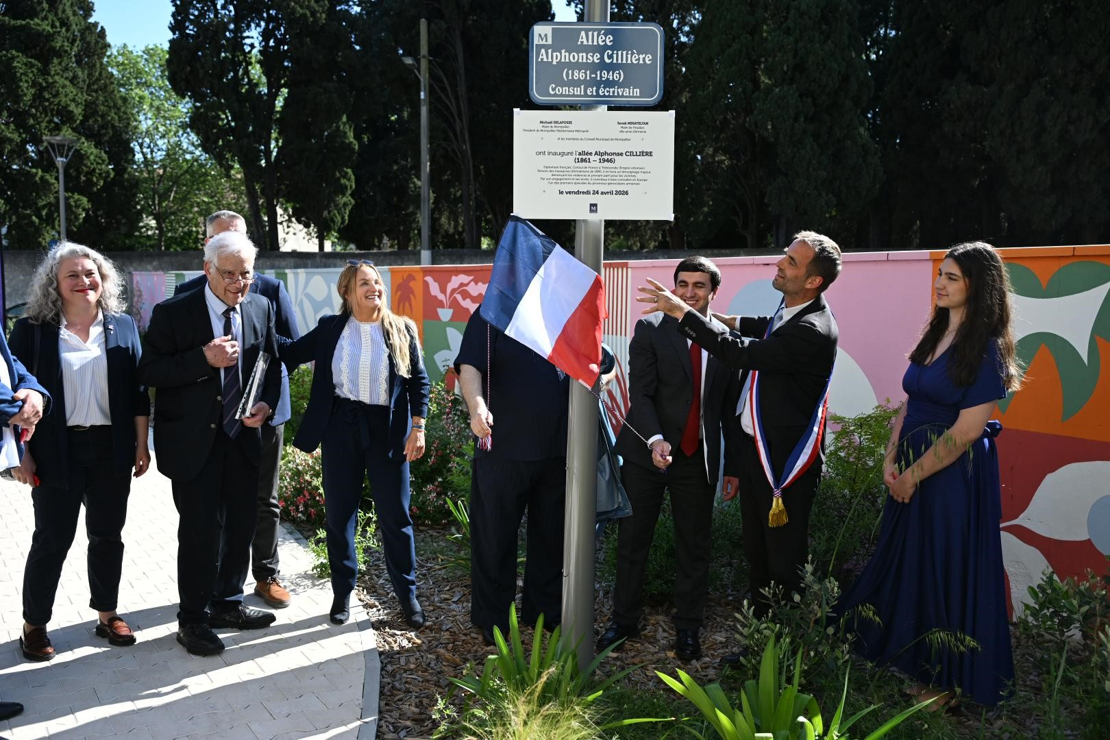 dévoilement de la plaque de l'allée Alphone Cillière 
