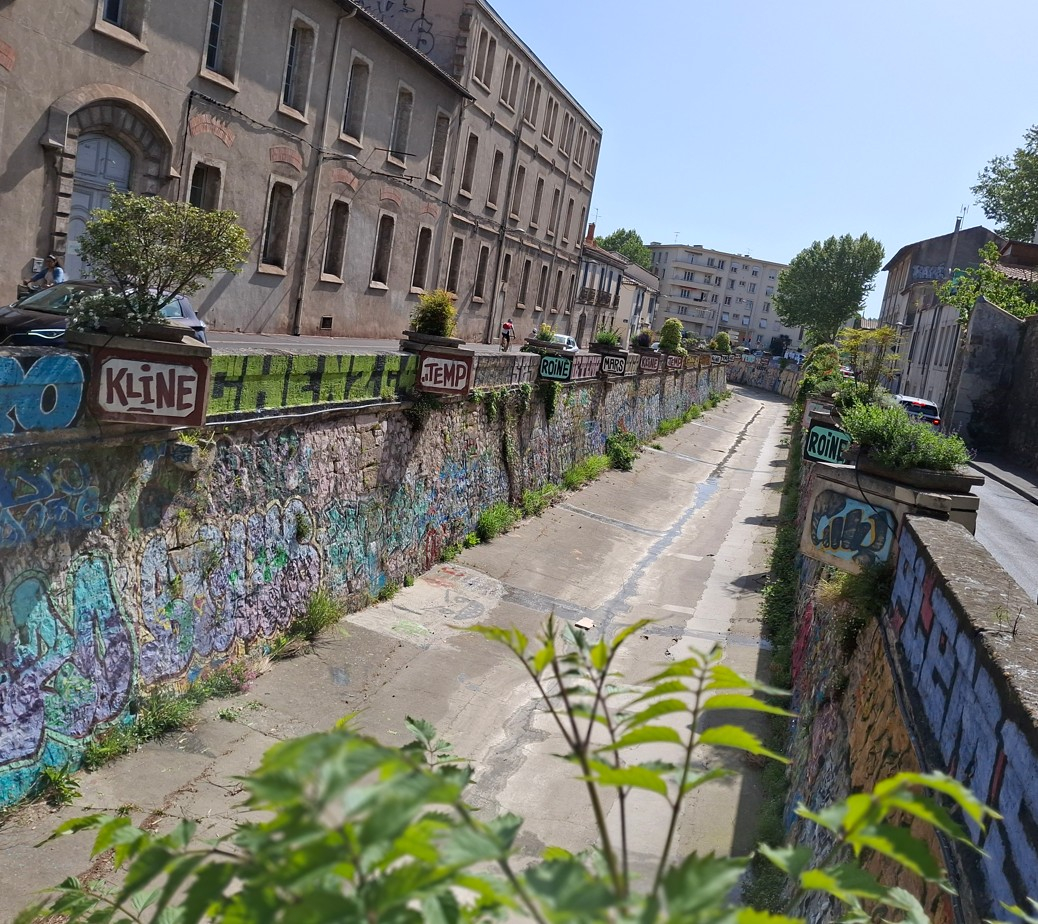 Le Verdanson et les graffitis