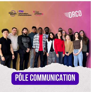 La promotion 2026 est structurée en différents groupes de travail. Ici, le pôle Communication d'éudiants jeunes professionnels