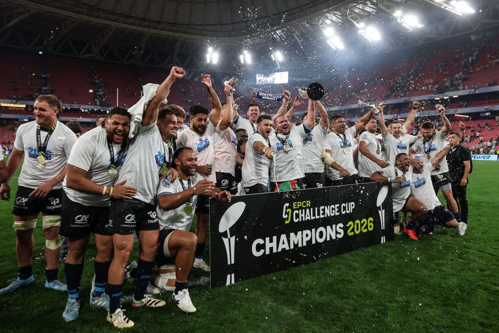 les joueurs avec la coupe d'Europe 