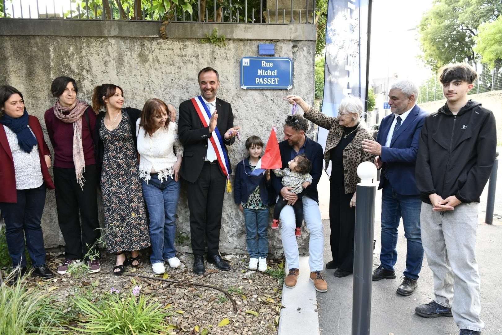 Dévoilement de la plaque