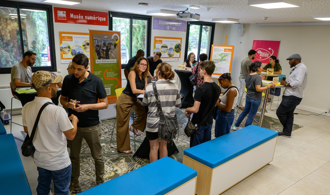 cafés rencontres entreprendre espace Gisèle Halimi 