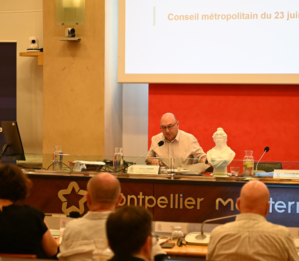 Renaud Calvat, 1er vice-pr&eacute;sident, d&eacute;l&eacute;gu&eacute; aux finances a pr&eacute;sent&eacute; le CFU 2025, "une ann&eacute;e majeure pour notre intercommunalit&eacute;"
