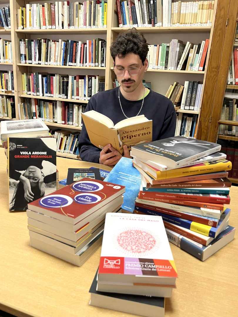 Une biblioth&egrave;que riche de 5 000 titres