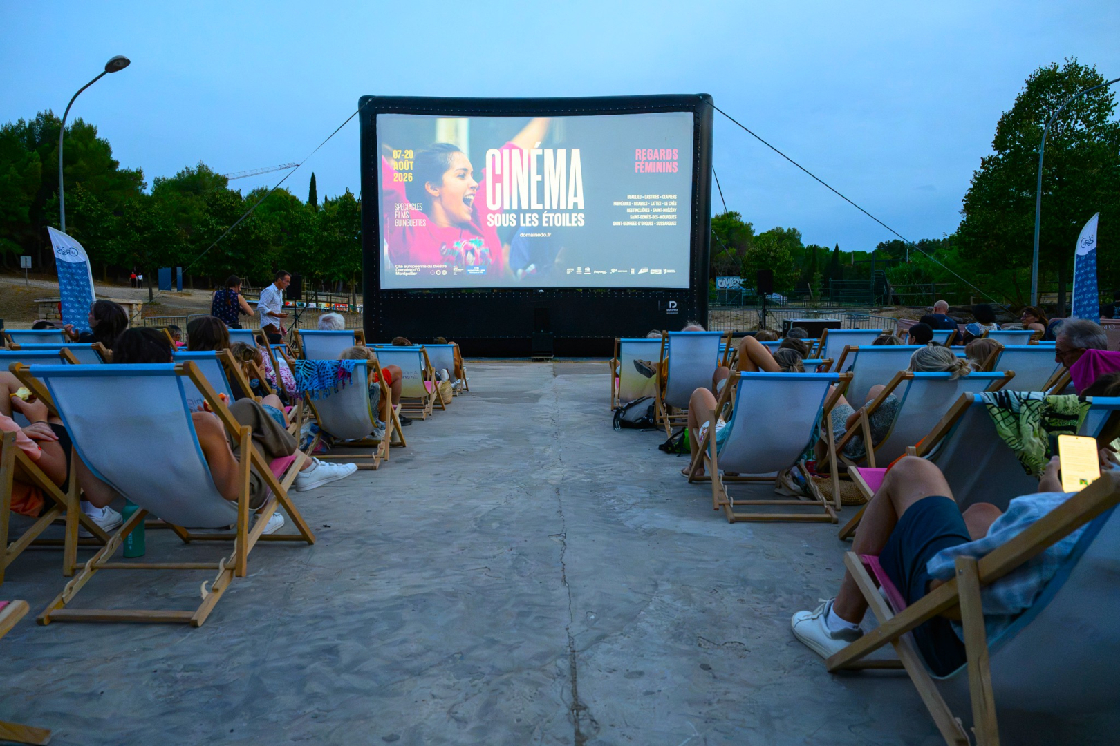 Séance de projection plein air au Crès