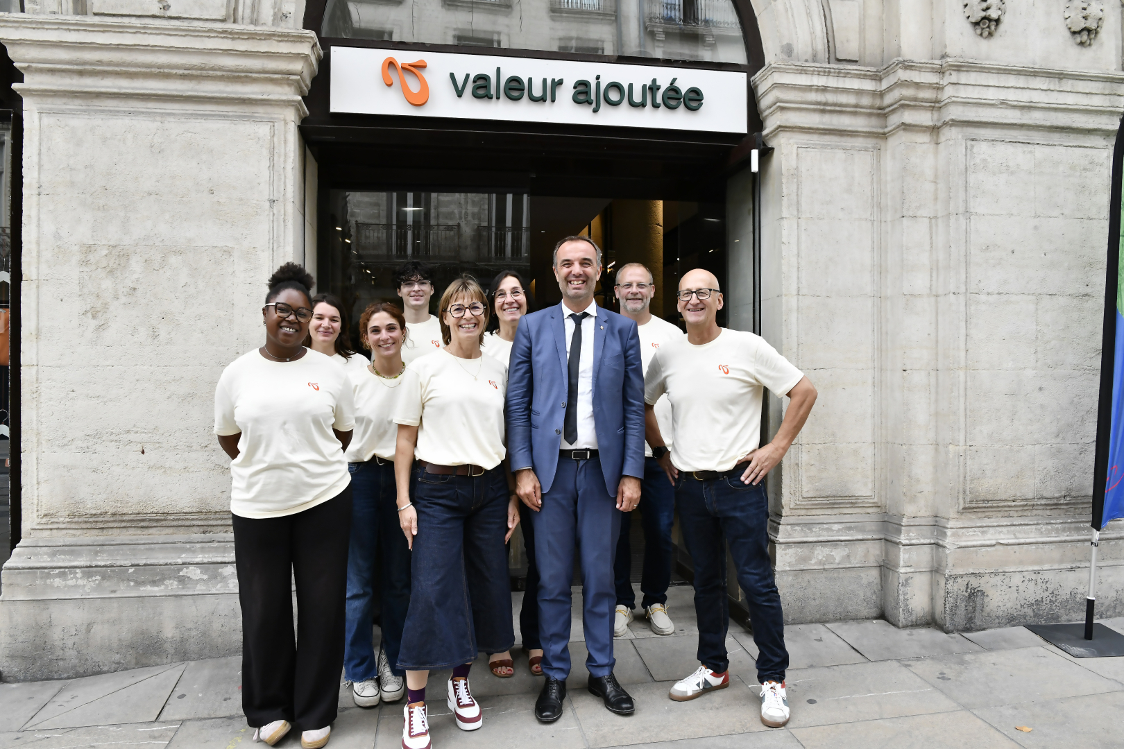 Maud Marousez, fondatrice de la marque, Michaël Delafosse et l'équipe de Valeur ajoutée