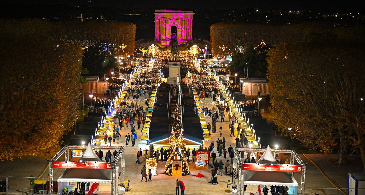 Photo de la promenade du Peyrou et du marché de Noël