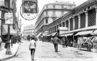 Vue de la rue de la Loge et de la Halle aux colonnes