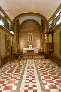 Intérieur de la chapelle de l'oeuvre de la miséricorde