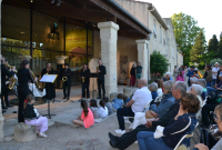 un concert dans le jardin de Lattara 