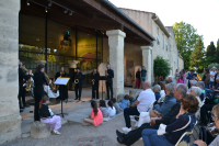 un concert dans le jardin de Lattara 