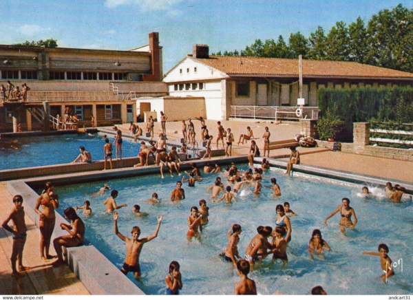 Les baigneurs à la piscine du CREPS