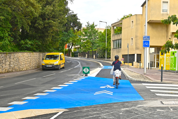 Nouvelle piste cyclable boulevard Benjamin Milhaud