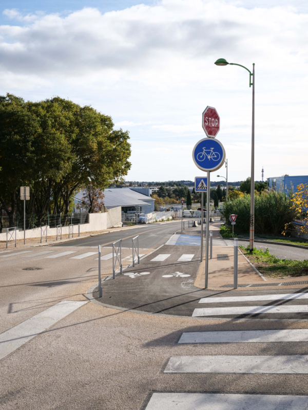 Après travaux : rue Kalkar dans le sens descendant