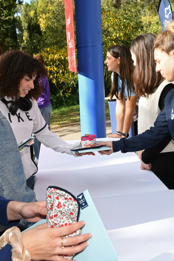 Distribution des kits d'hygiène